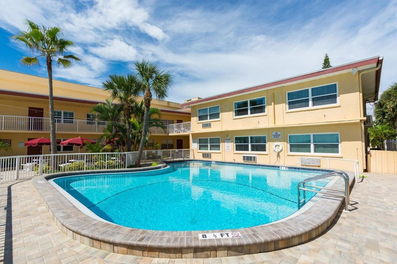 #212 Surf Song Resort St. Pete Beach Exterior foto